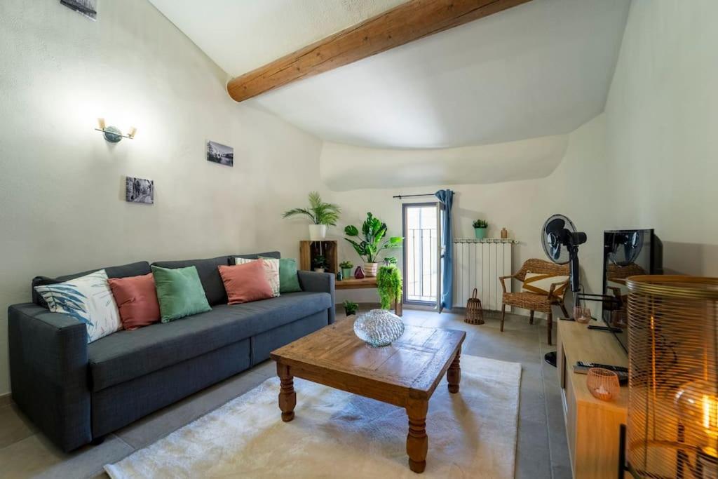 Charmant T2 Proche Place Aux Herbes ユゼ エクステリア 写真
